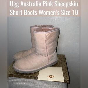 Ugg Australia Pink Sheepskin Short Boots Women’s Size 10🌸Y2K